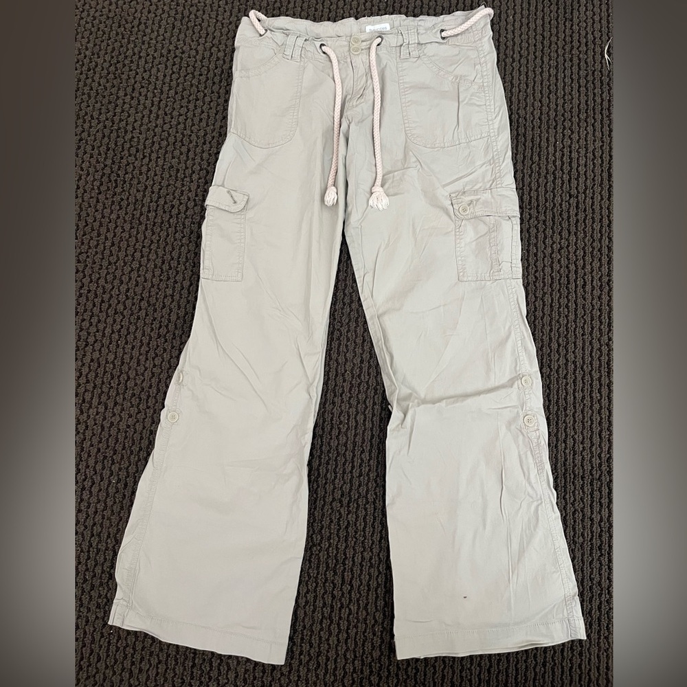Y2K, 2000’s parachute pants/ cargo pants Maurice’s 11/12 with adjustable waist